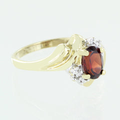 LADIES 10 KT COLORED STONE RING SIZE 7