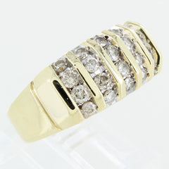 LADIES 14KT GOLD DIAMOND CLUSTER RING SIZE 10