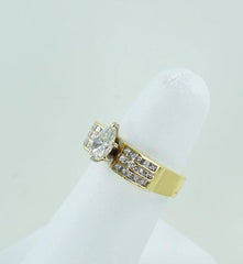 18KT YELLOW GOLD PEAR-CUT SOLITAIRE DIAMOND RING SIZE 6.5