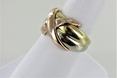 WOMAN'S 18KT TRI-GOLD X DESIGN COCKTAIL RING SIZE 7