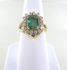 18KT SOLID YELLOW GOLD 16 DIAMONDS EMERALD RING SIZE 8
