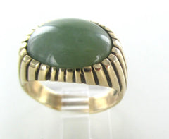 10KT YELLOW GOLD RING JADE OVAL SZ 7.5 WEDDING BAND 8.7 GRAMS