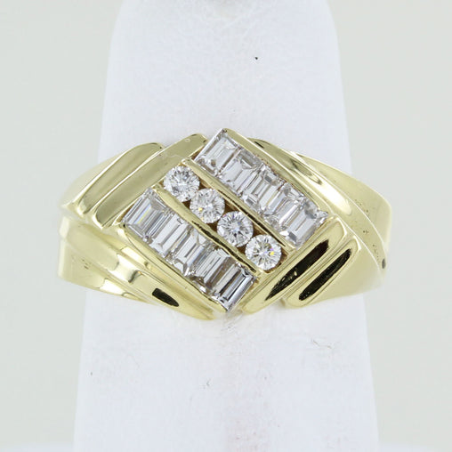 18KT YELLOW GOLD WITH 3 ROWS OF DIAMONDS SIZE 6